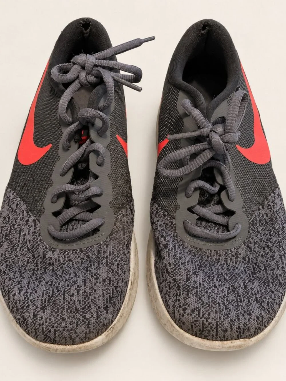 Nike Flex Contact Gray Coral Running Shoes Women's 7 As Is